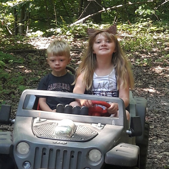 Meet your Posher, Angela - Picture 2 of 8